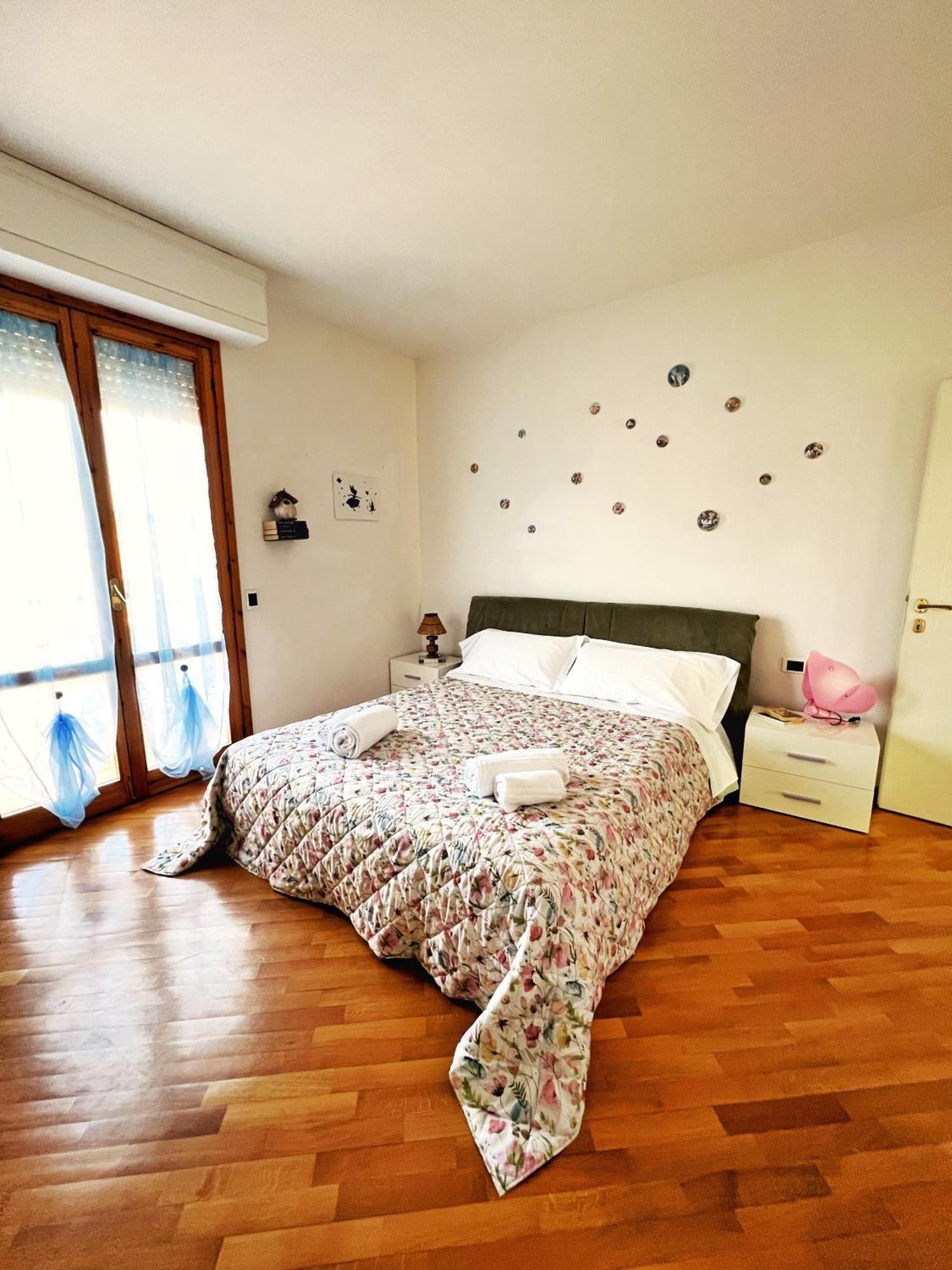Onemorepage Family House - Un Soggiorno Da Favola تْشيرتالدو المظهر الخارجي الصورة
