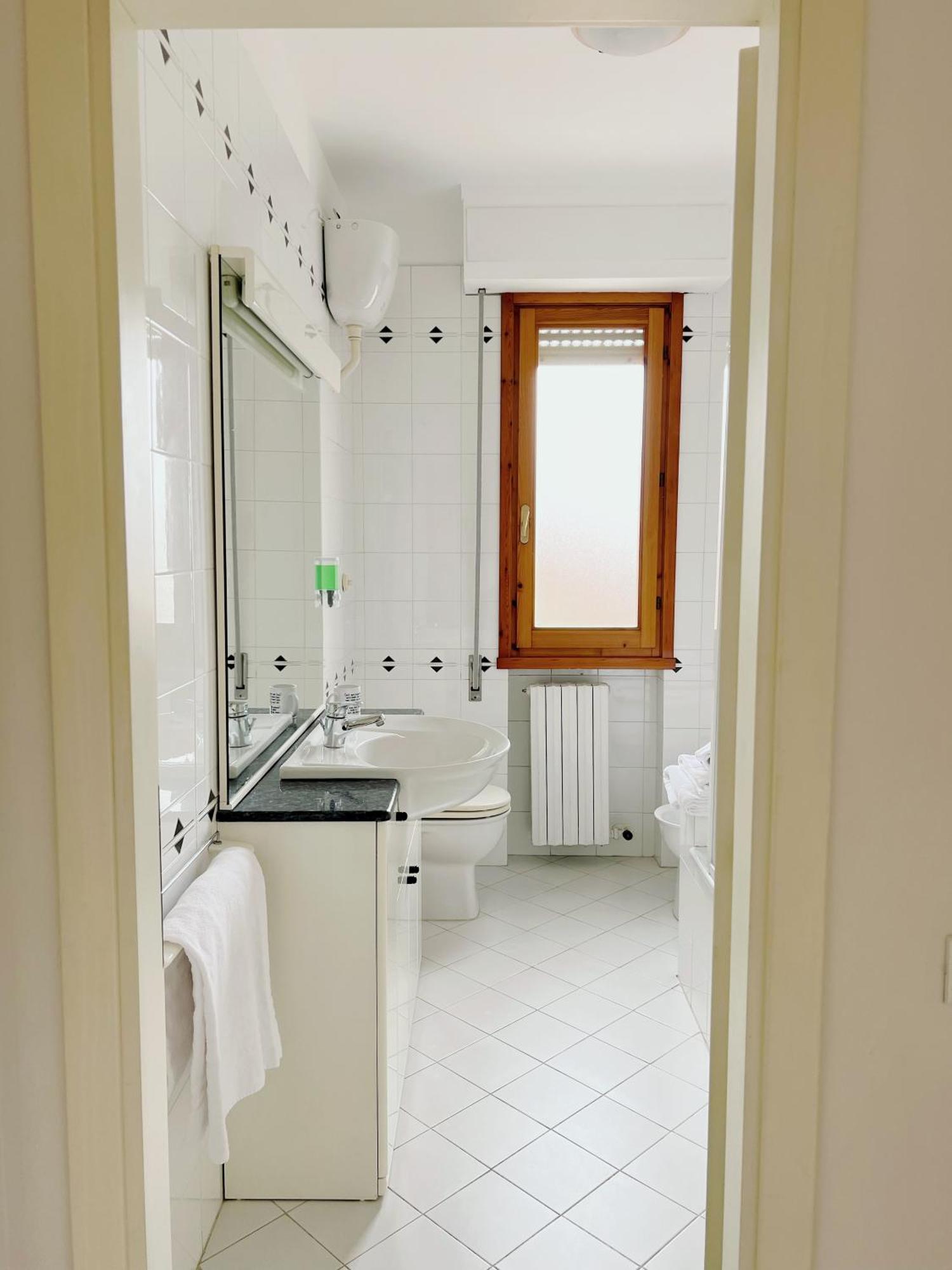 Onemorepage Family House - Un Soggiorno Da Favola تْشيرتالدو المظهر الخارجي الصورة